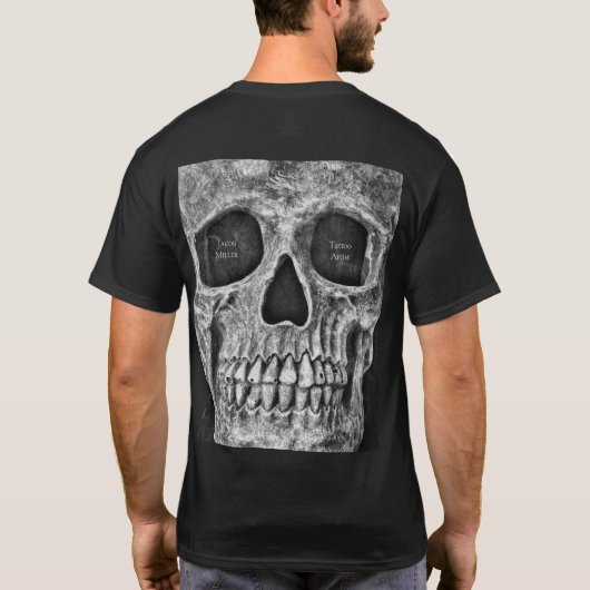Gothic Skull Face Black and White Tattoo Shop T-shirt (Achterkant)