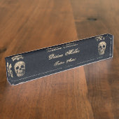 Gothic Skull Head Beige Black Floral Tattoo Artist Naambordje (Zijkant)