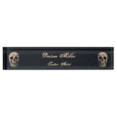Gothic Skull Head Beige Black Floral Tattoo Artist Naambordje (Voorkant)