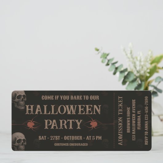Gothic Skulls & Ravens Dark Halloween Party Ticket Kaart (Staand voorkant)