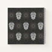 Gothic Sugar Skull and Grey Geometric Personalised Notitieboek (Achterkant)