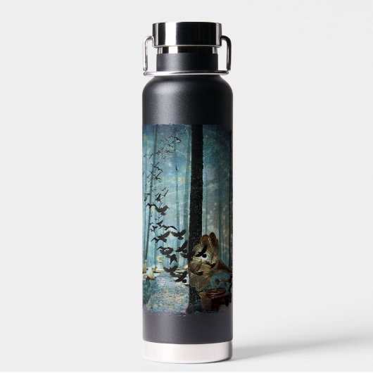 Gothic Surreal Unieke Collage Sad Queen of Hearts Waterfles (Achterkant)