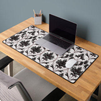 Gothic Wallpaper -  Victoriaans Gotische Revival Bureaumat