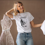 Gothic Wedding Bachelorette Party Custom Skull T-shirt<br><div class="desc">Op zoek naar een uniek en speciaal cadeau voor je gothische huwelijksbachelor feestbruid? Kijk niet verder dan onze aangepaste t-shirts! Deze shirten zijn perfect voor een donkere sprookjesbruiloft of tot de dood ons evenement doet delen. Onze t-shirts komen in verschillende kleuren en design, zodat je de perfecte kunt vinden voor...</div>