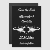 Gothic White Wedding Scorpions Bewaar de datum Magnetische Uitnodiging (Voorkant / Achterkant)