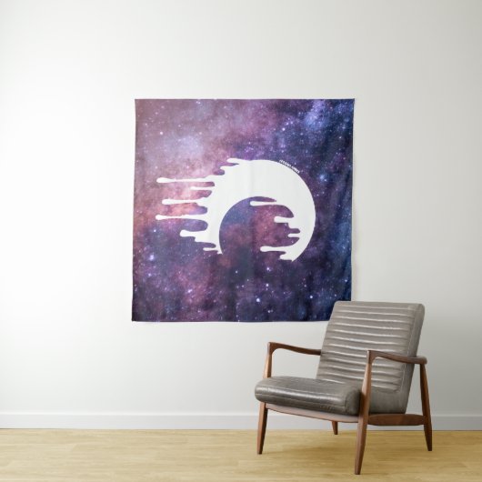 Gothic Witch Dripping Moon Silhouette Galaxy Wandkleed (In Situ (horizontaal))