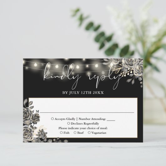 Gothic zwart-wit rozen string verlichting bruiloft RSVP kaartje (Staand voorkant)