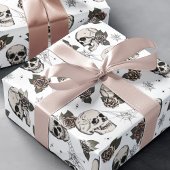 Gothic Zwart-wit Schedel en Bloemen Halloween Cadeaupapier