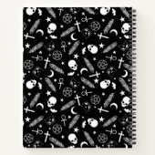 Gothic zwart wit schedel pentagram hekspatroon notitieboek (Achterkant)