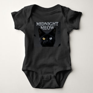 Gothieke Mysticus: Coole Zwarte Kat met Heterochro Romper