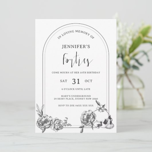 Gothische hand getekend boog 50th Birthday Party Kaart (Staand voorkant)