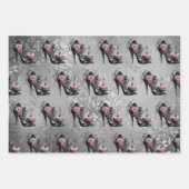 Gothische Mode Stiletto-hiel met roze moerasrozen Inpakpapier Vel (Voorkant)