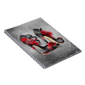 Gothische Mode — Strappy Heels met Rozen op Grunge Notitieboek (Rechterzijde)