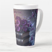 Gotisch boek paarse bloemen latte mok (Rechterhoek)