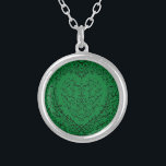 Gotisch Hart-Zilver Ketting Groen & Zwart 1<br><div class="desc">Onze mooie gotische hart-zilveren Ketting groen & zwart 1 zijn donker,  maar toch mooi met onze artistieke scroll design. Ze zijn ontworpen in een Collectie van verschillende items,  zodat uw hele bruiloft kan worden afgestemd op dezelfde stijl!</div>