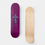 Gotisch kruis in reliëfdruk in Paars met monogram Persoonlijk Skateboard (Voorkant)