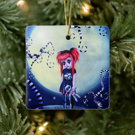 Gotisch meisje voodoo doll en griezelige wijnstokk keramisch ornament (Boom)