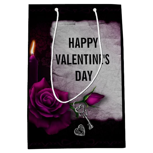 Gotisch Roos, kaars, perkament en sloten Medium Cadeauzakje (Voorkant)