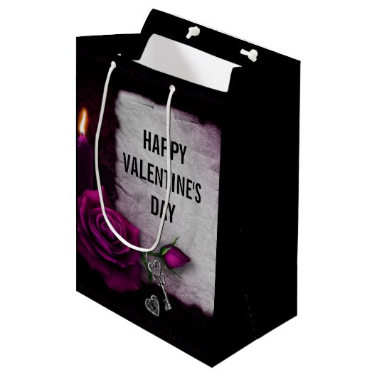 Gotisch Roos, kaars, perkament en sloten Medium Cadeauzakje (Voorkant Gekanteld)