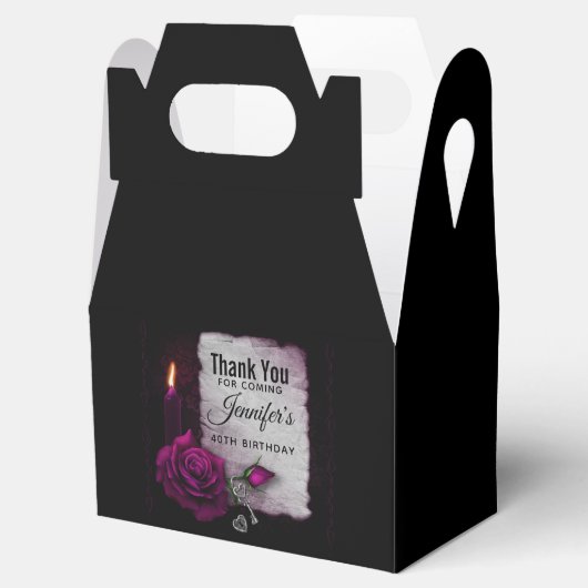 Gotisch Roos, kaarsen, perkamenten en andere aardb Bedankdoosjes (Geopend)