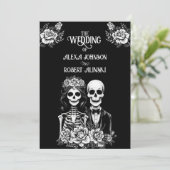 Gotisch skelet paar Alles in een bruiloft uitnodig Kaart (Staand voorkant)