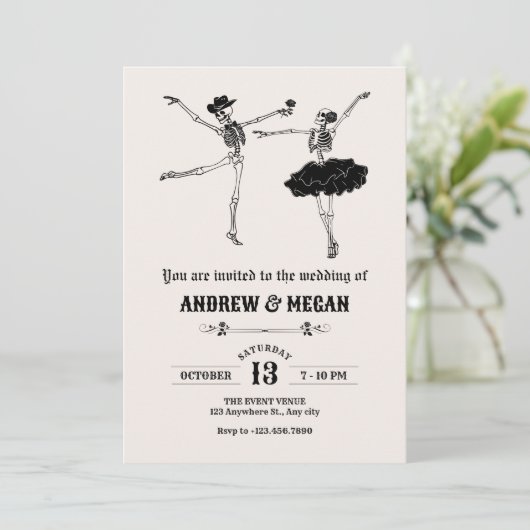 Gotisch skelet paar bruiloft kaart (Staand voorkant)