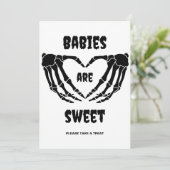 Gotische baby's zijn lief Halloween Baby shower te Kaart (Staand voorkant)
