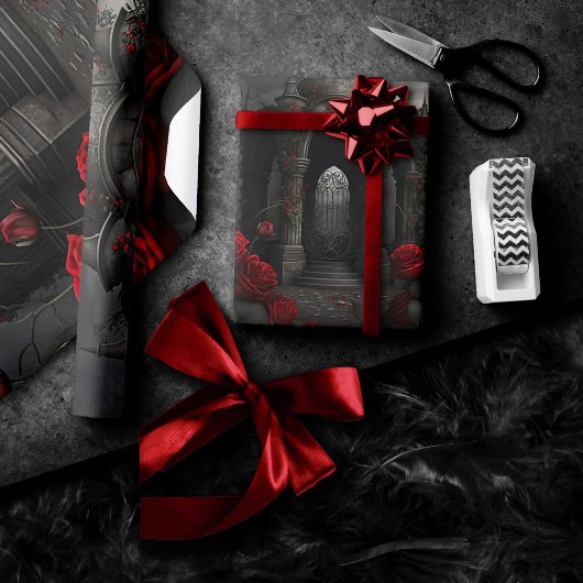 Gotische begraafplaats Gazebo met rode rozen bij n Cadeaupapier