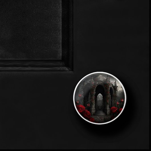 Gotische begraafplaats Gazebo met rode rozen bij n Keramische Knop