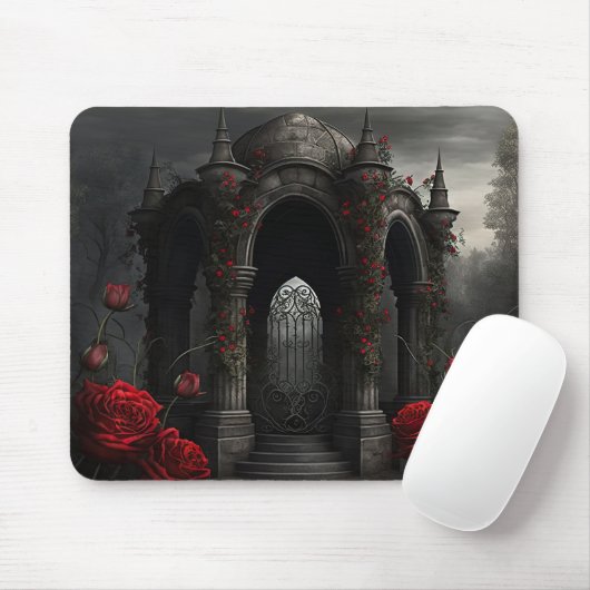 Gotische begraafplaats Gazebo met rode rozen bij n Muismat (Met muis)