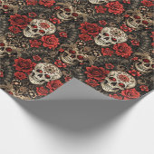 Gotische Bloemen Schedel & Roos bruiloft Cadeaupapier (Hoek)