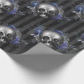 Gotische Bloemenschedel Halloween Cadeaupapier (Hoek)