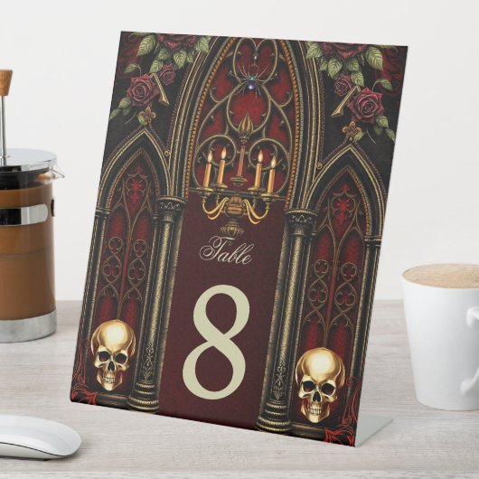 Gotische boog met schedels. reclamebord met voetstuk (Insitu)