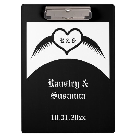 Gotische bruiloft gevleugeld hart Custom Monogramm Klembord (Voorkant)