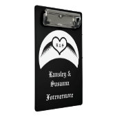 Gotische bruiloft gevleugeld hart Custom Monogramm Mini Klembord (Schuin)