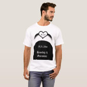 Gotische bruiloft gevleugeld hart Custom Monogramm T-shirt (Voorkant volledig)