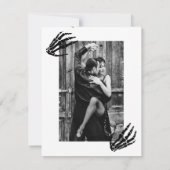 Gotische bruiloft red de datum skeletten aankondiging (Achterkant)