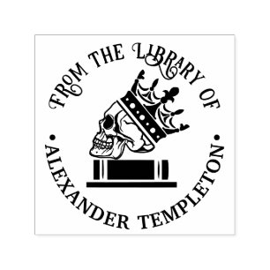 Gotische gekroonde schedel op boek Bibliotheek Naa Zelfinktende Stempel