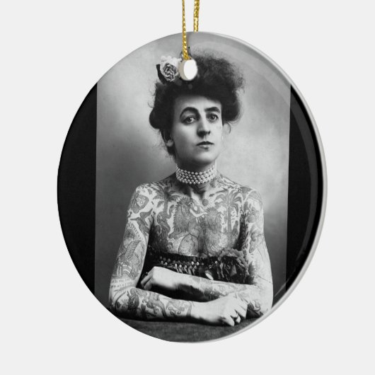 Gotische Getatoe?ërde Dame en het StammenOrnament Keramisch Ornament (Links)