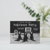 Gotische Ghouls op begraafplaats Halloween Party Uitnodiging Briefkaart (Staand voorkant)
