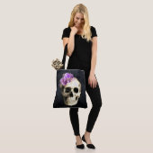 Gotische Glam Schedel Paarse Rozen Halloween Tote Bag (Op model)