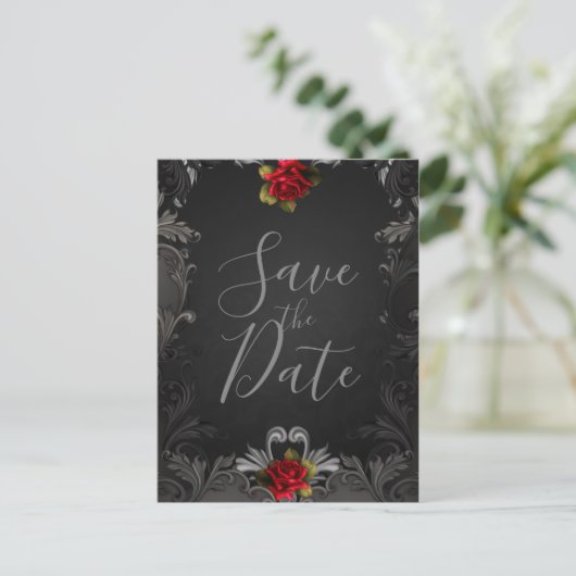 Gotische Glamour Red Rose Sierlijke Save the Date Aankondigingskaart (Staand voorkant)