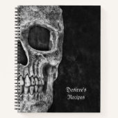 Gotische halve schedel zwart en wit koele recepten notitieboek (Voorkant)