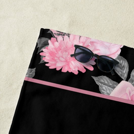 Gotische Liefde | Roze en Zwart Skelet Hart Bloeme Strandlaken (In situ)