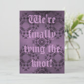 Gotische middeleeuwse paarse bruiloft kaart (Staand voorkant)