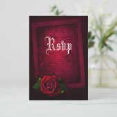 Gotische omkaderde letter & rode roos RSVP kaartje (Staand voorkant)