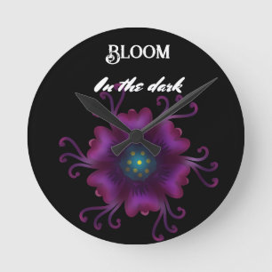 Gotische paarse bloem donkere bloem botanisch ronde klok