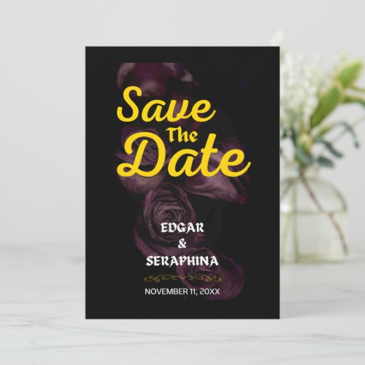 Gotische Paarse Roos Zwart en Goud Save the Date Kaart (Staand voorkant)