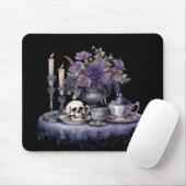 GOTISCHE PAARSE THEE SERVICE MET VAAS VAN BLOEMEN MUISMAT (Met muis)