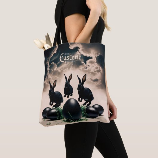 Gotische Pasen – Donkere konijnen en mysterieuze e Tote Bag (Dichtbij)